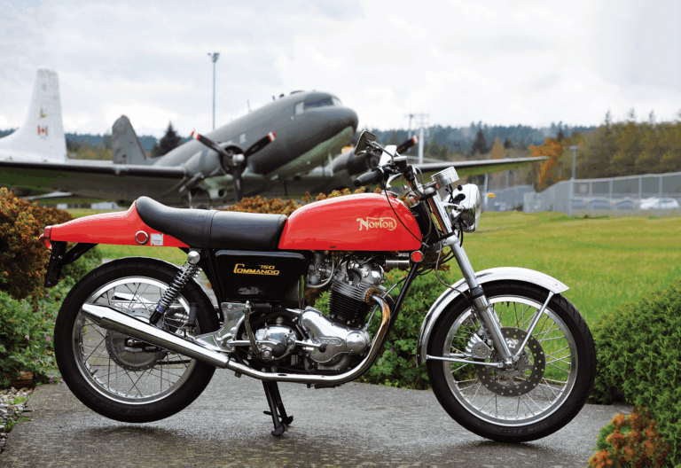 Uncommon Commando: 1972 Norton Fastback LR - Motorcycle Classics